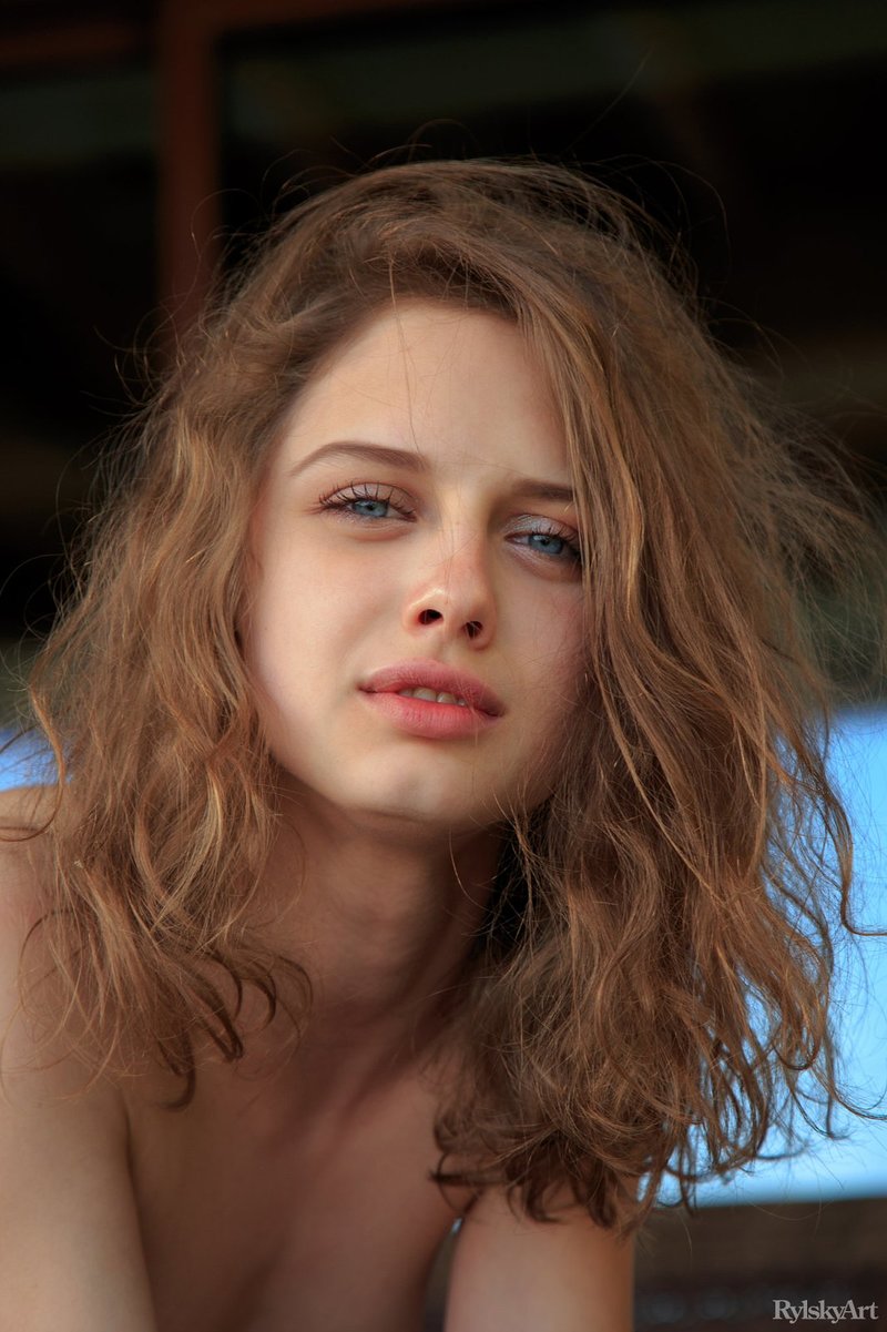 Оксюшенька, 18 лет, 5 размер груди